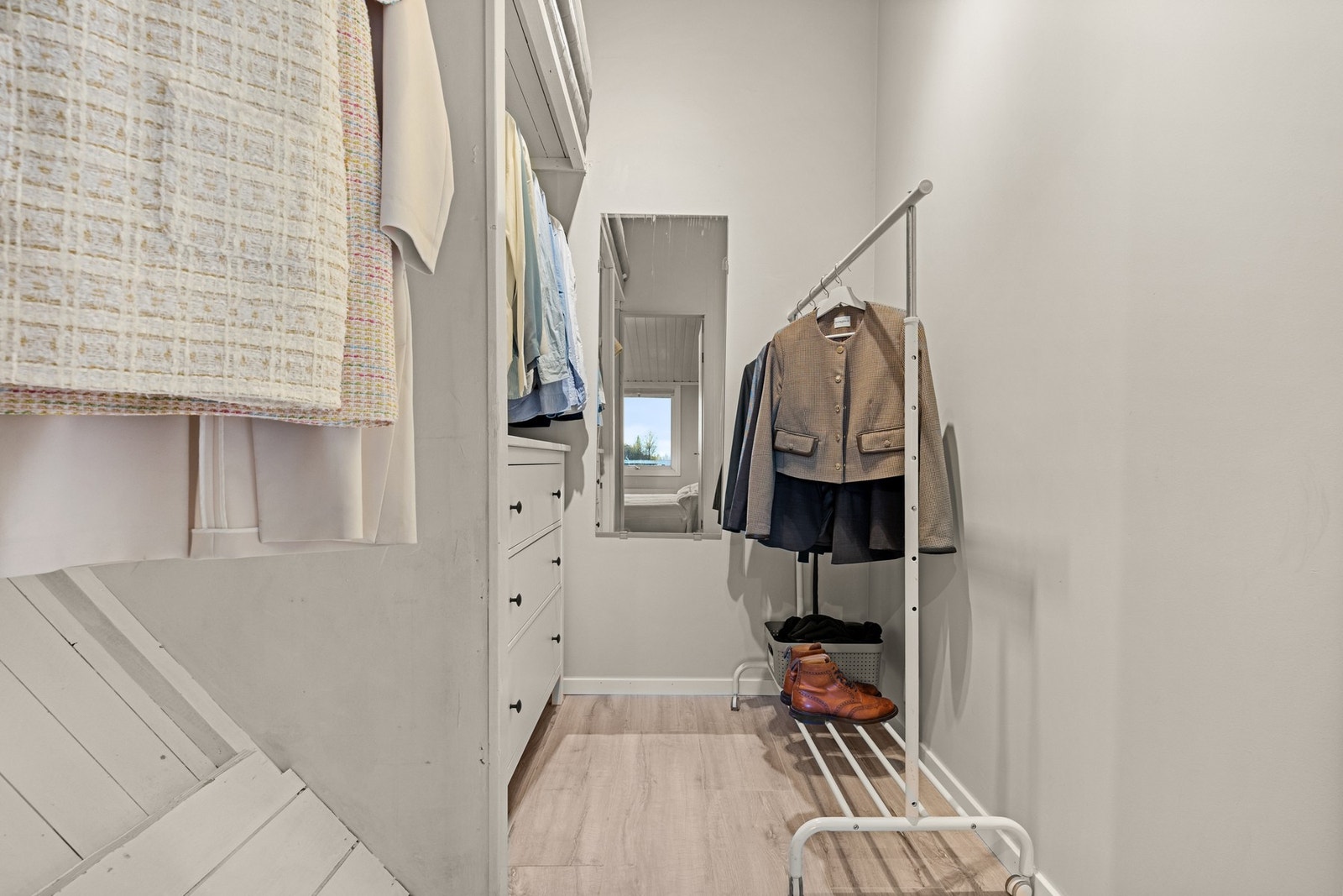 Hovedsoverommet har eget walk-in-closet. Galleribilde