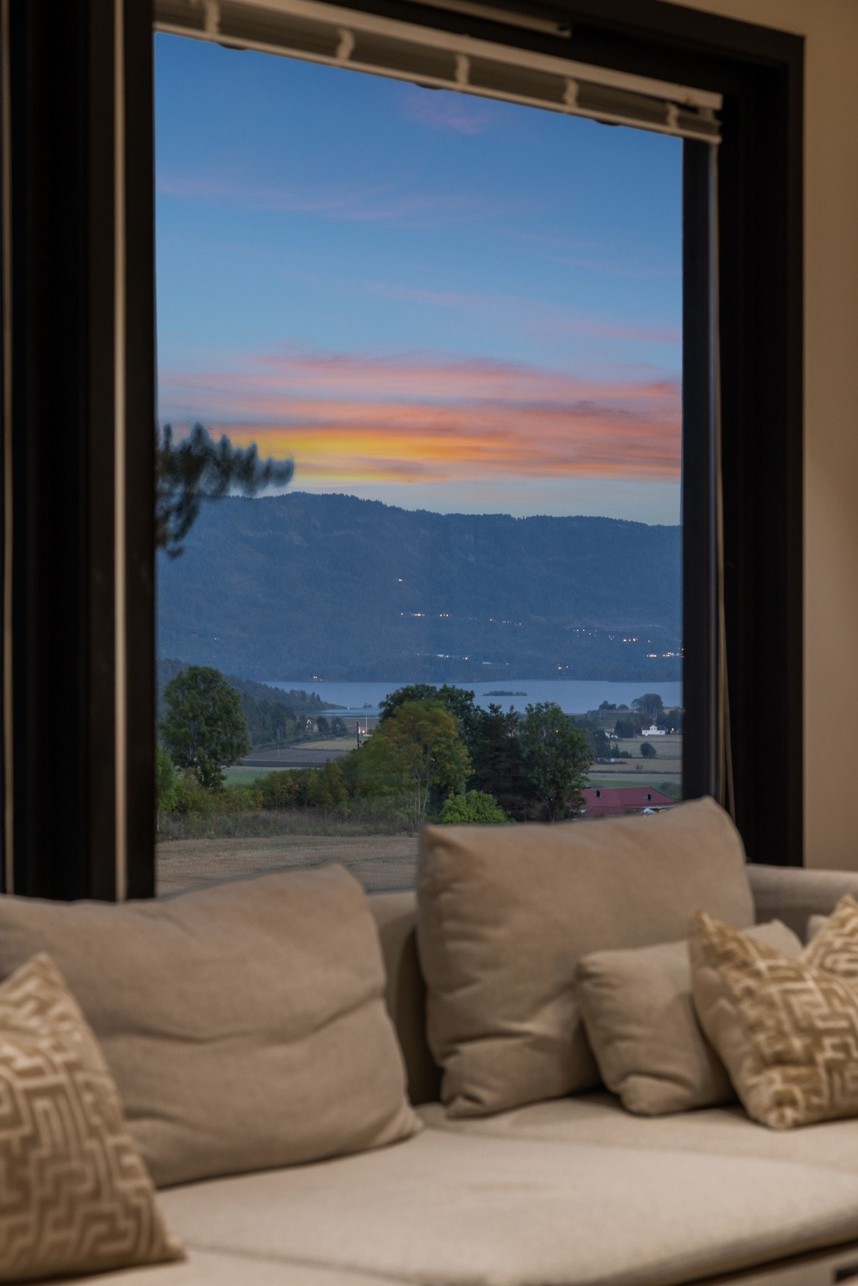 En meget flott utsikt som kombineres landlige og naturskjønne omgivelser Galleribilde