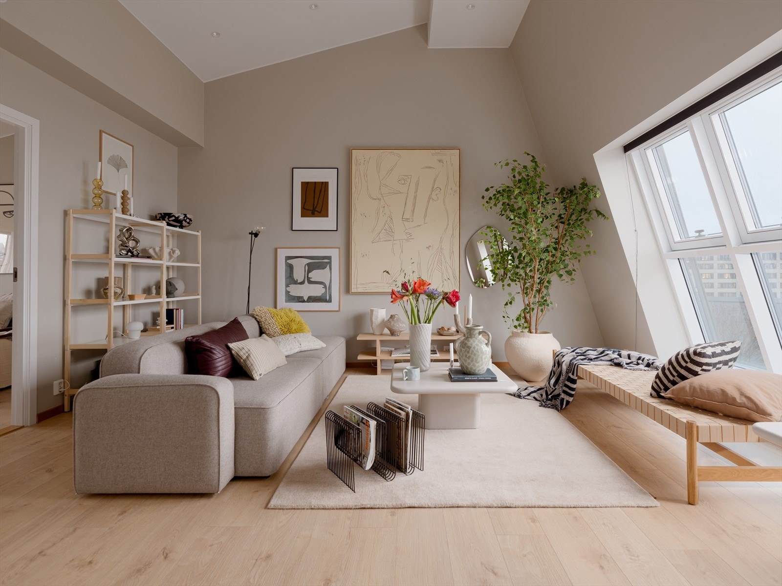 Her kan man flytte rett inn med en god og innbydende standard fra byggeår 2023. Foto: Tommy Larsen Galleribilde