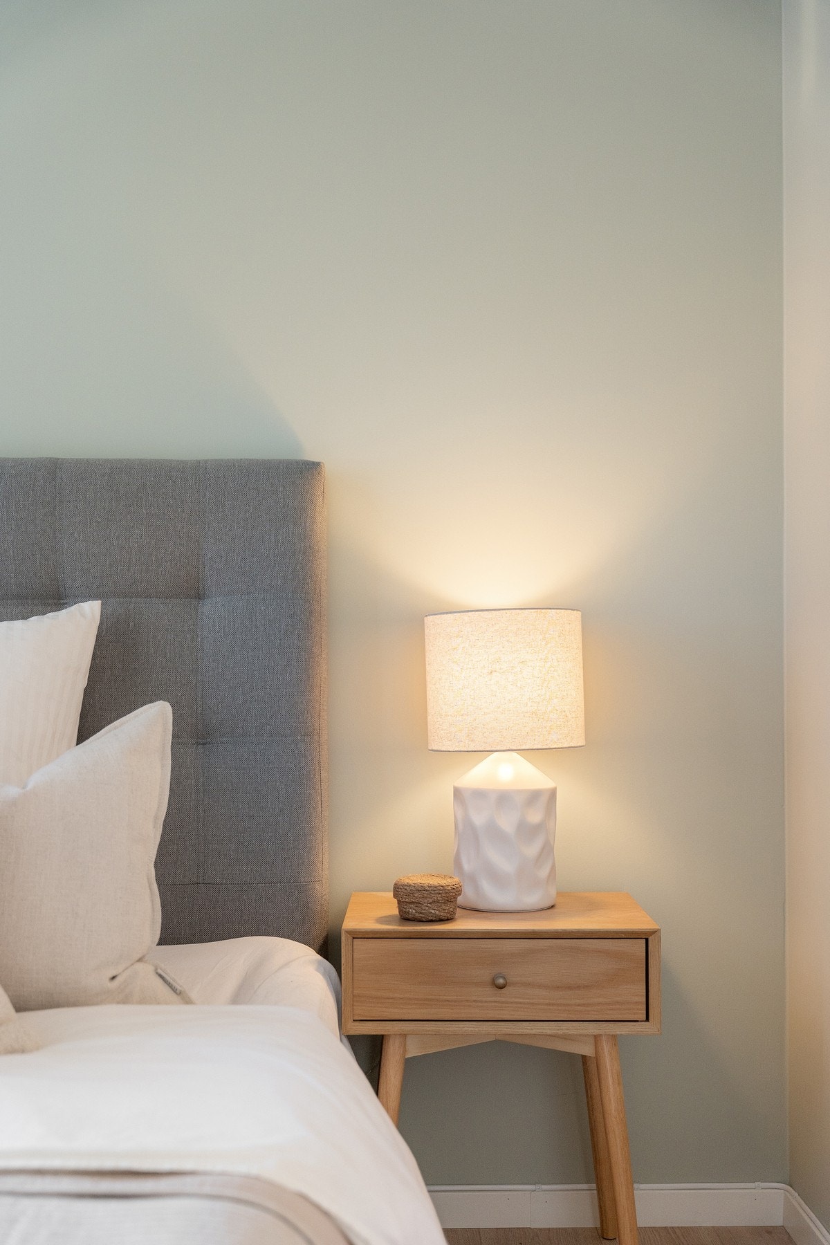 Plass til tilhørende møblement som nattbord. Galleribilde