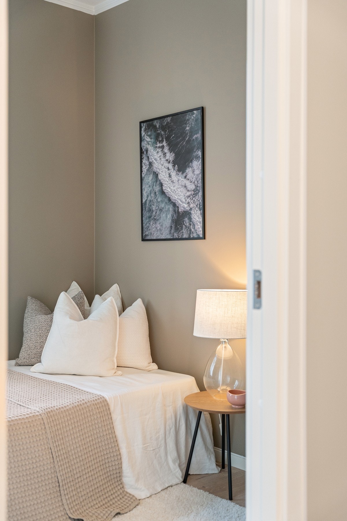 Boligens andre soverom er også av god størrelse. Galleribilde