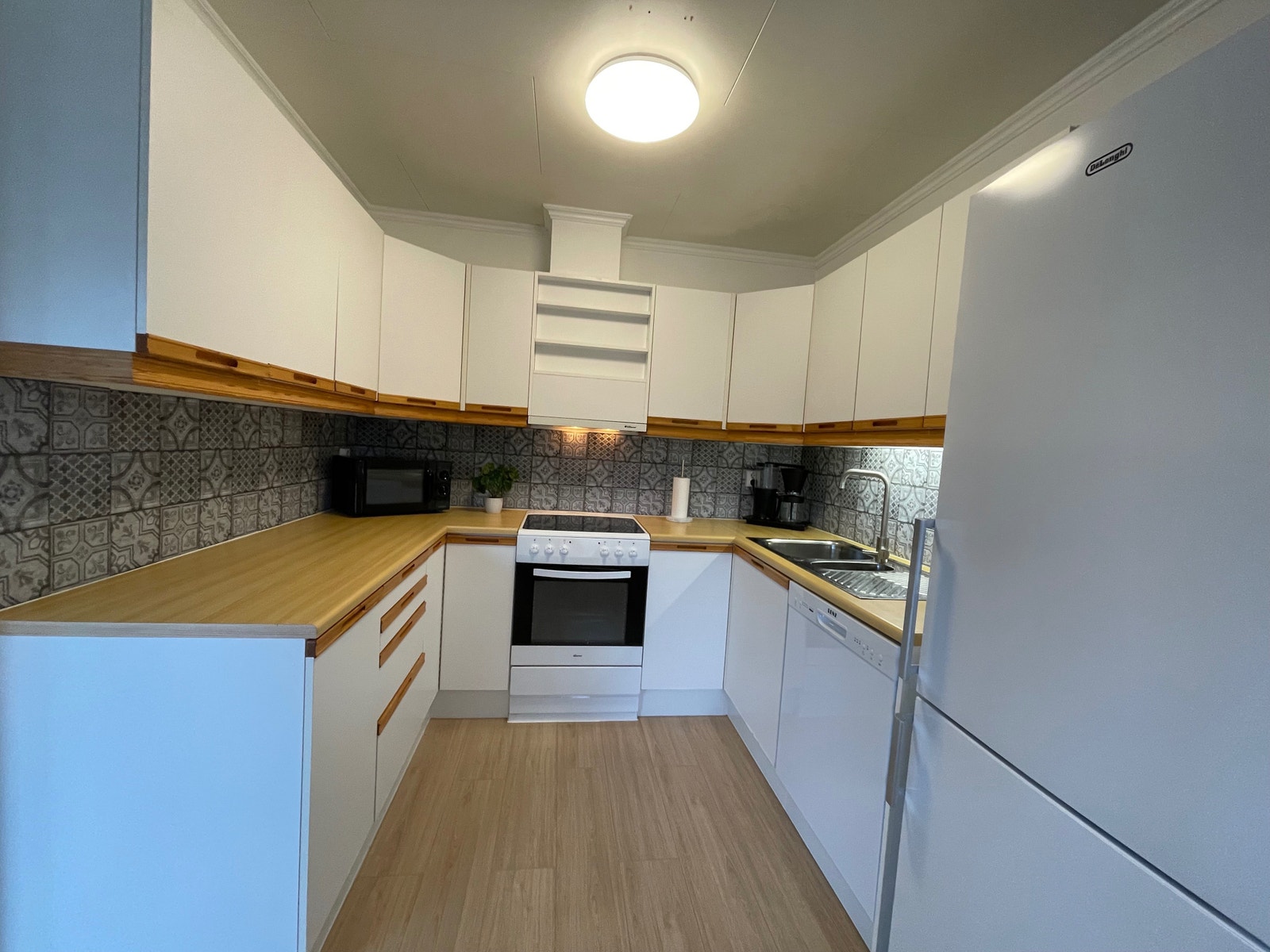 Kjøkkenet har nye hvitevarer Galleribilde