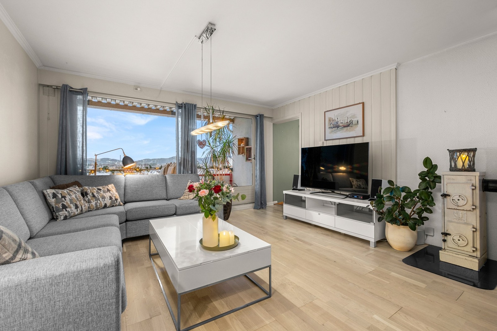 Velkommen til Myrmannsvegen 16, presentert av Johannes Tømmerås! Galleribilde