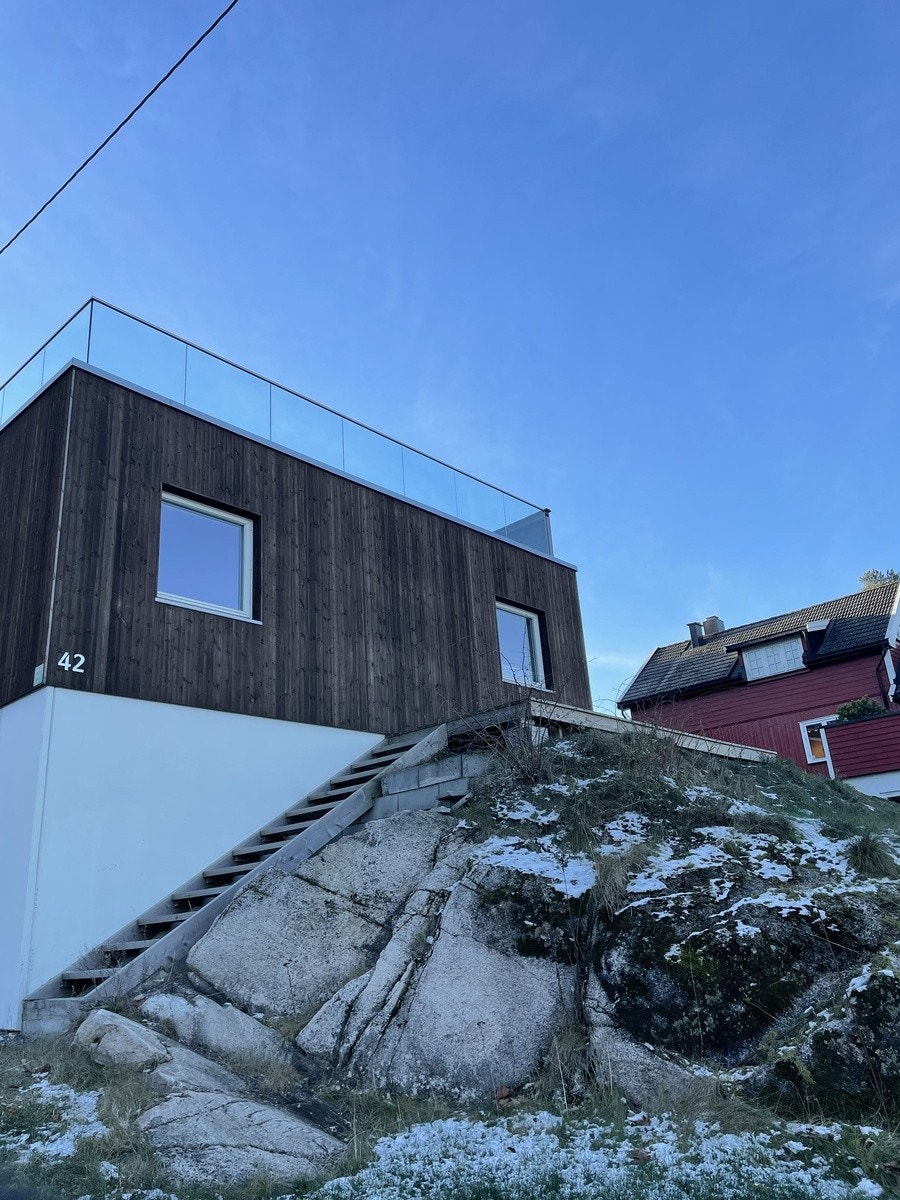 Trappeadkomst opp til hybel. Galleribilde