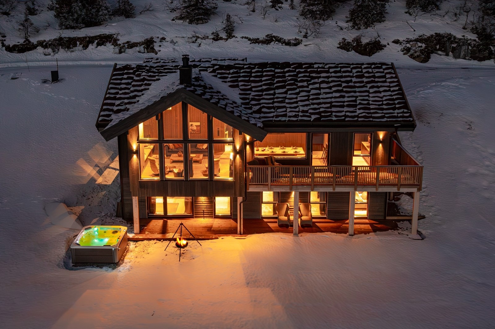 Velkommen til Vardefjellvegen 392 - en moderne hytte oppført i 2022/23! Foto: Henrik Strømstad Galleribilde