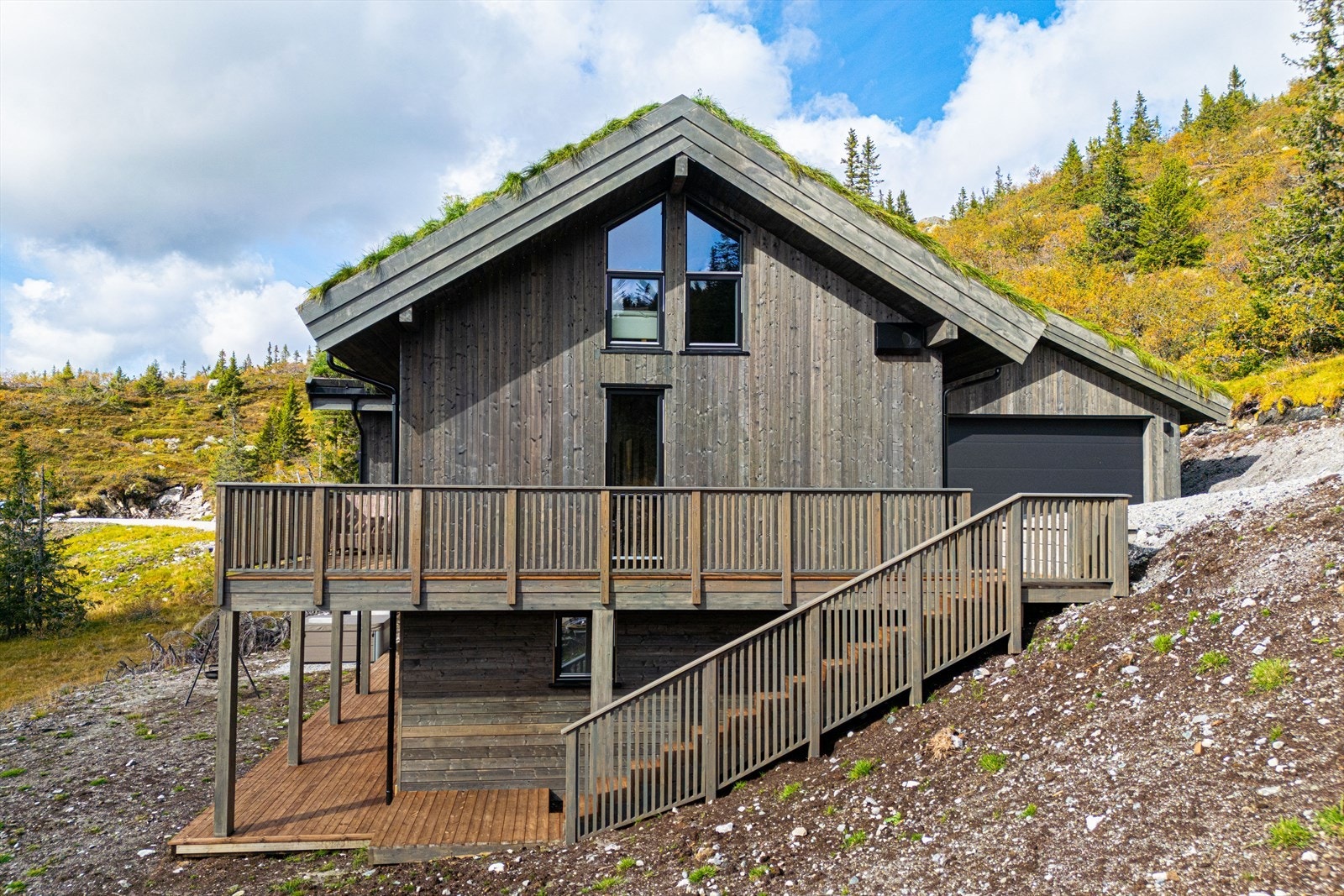 Adkomst til terrassene med trapp mellom hver etasje Galleribilde