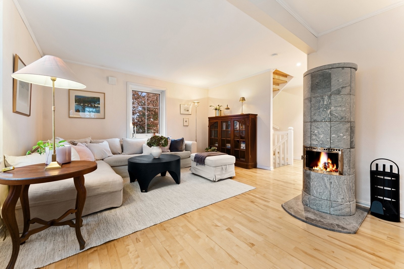 Det er vannbåren gulvvarme i alle gulv i hele huset. Galleribilde