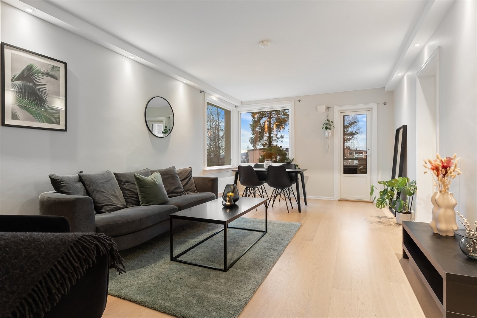 Velkommen til Mekanikerveien 17 presentert av Marius Kristoffersen ved Nordvik Bygdøy Allé. Foto: Zovenfra. Galleribilde