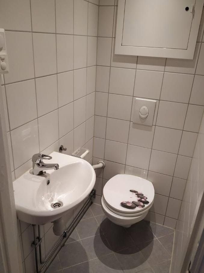 Toalett Galleribilde