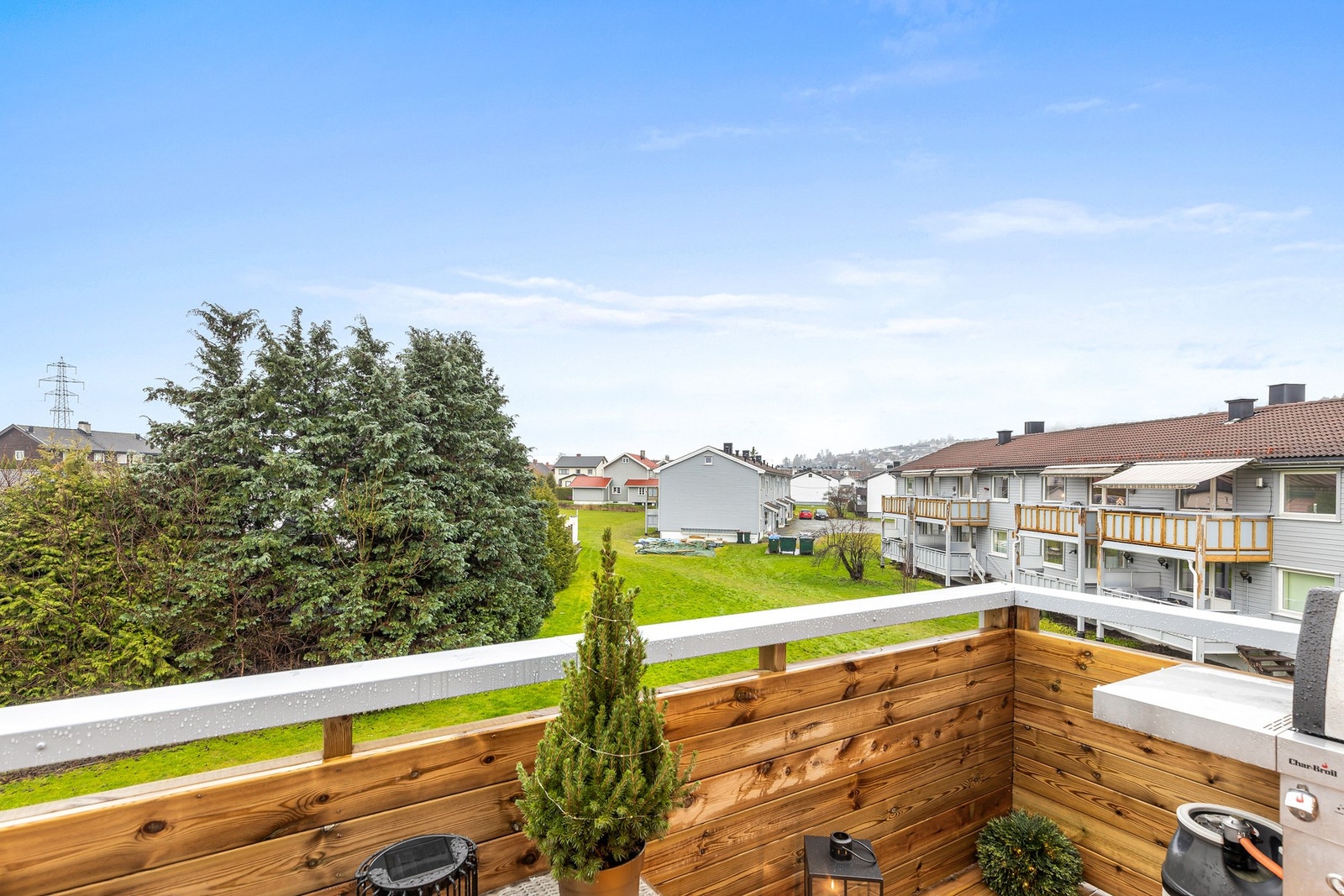 Hyggelig utsyn over fellesområder Galleribilde