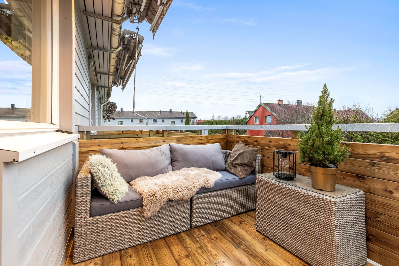 Balkongen er på ca. 7 kvm Galleribilde