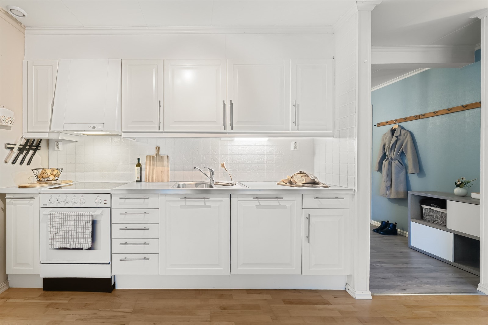 På kjøkkenet er det integrert oppvaskmaskin. Galleribilde