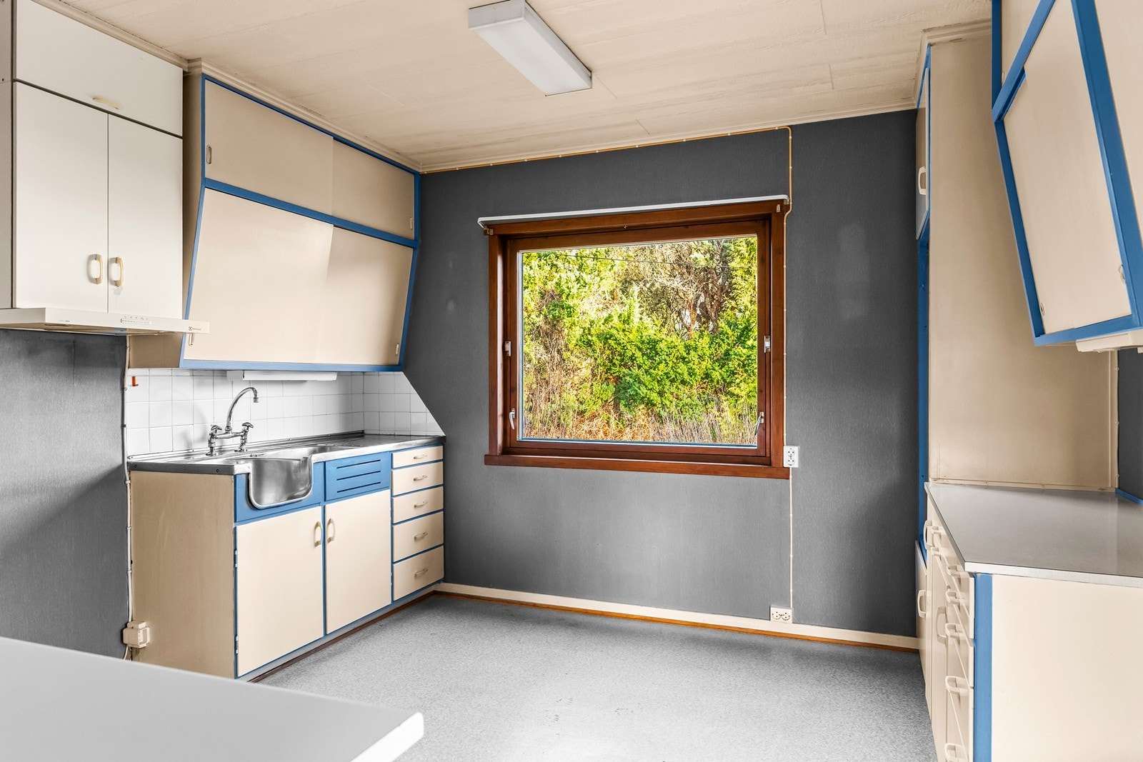 Kjøkkenet er utstyrt med en mekanisk ventilator med avtrekk ut. Galleribilde