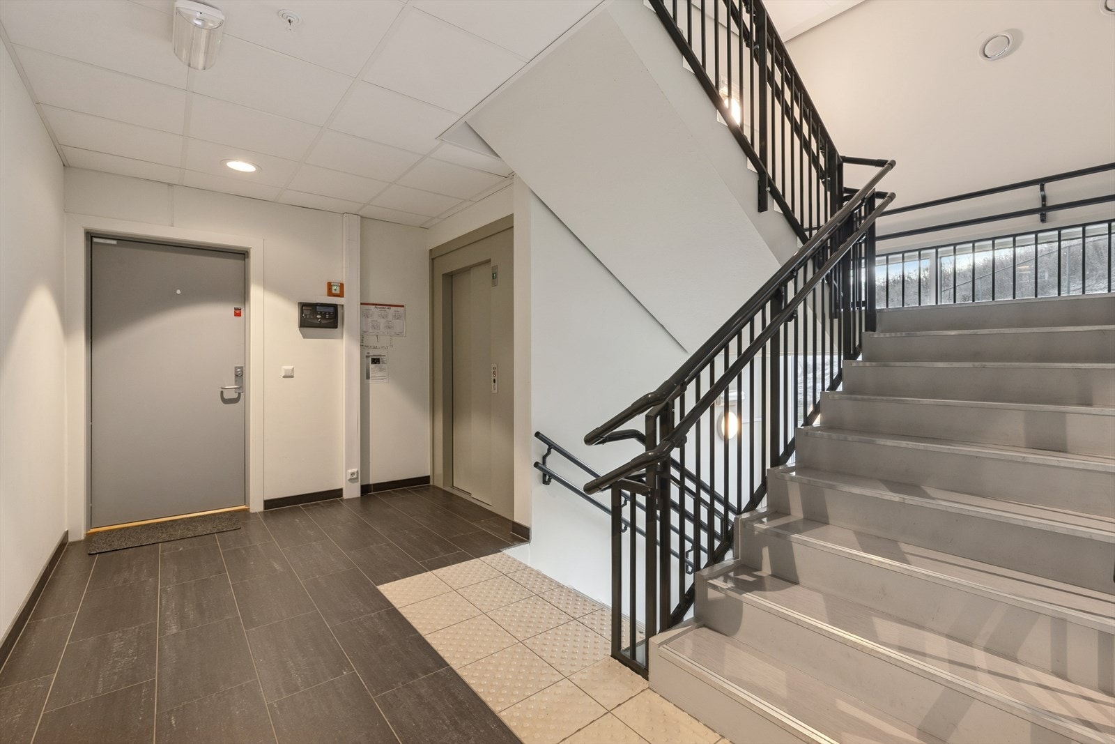 Heis i bygget. Galleribilde