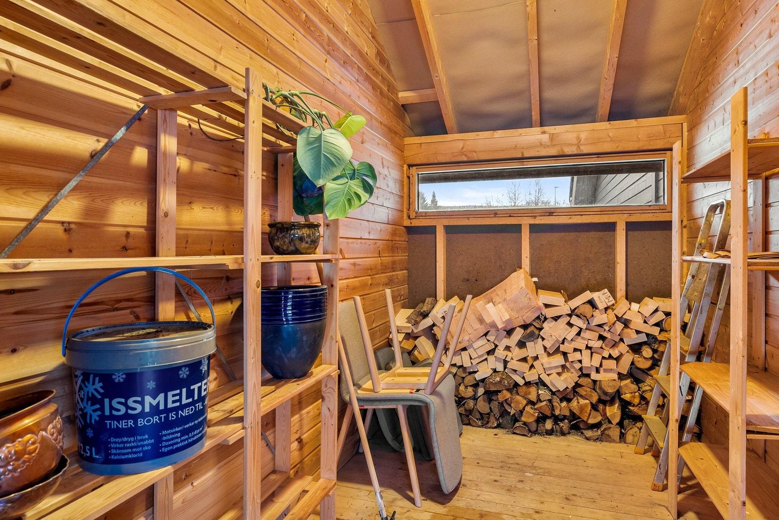 Med leiligheten følger også egen bod i svalgang Galleribilde