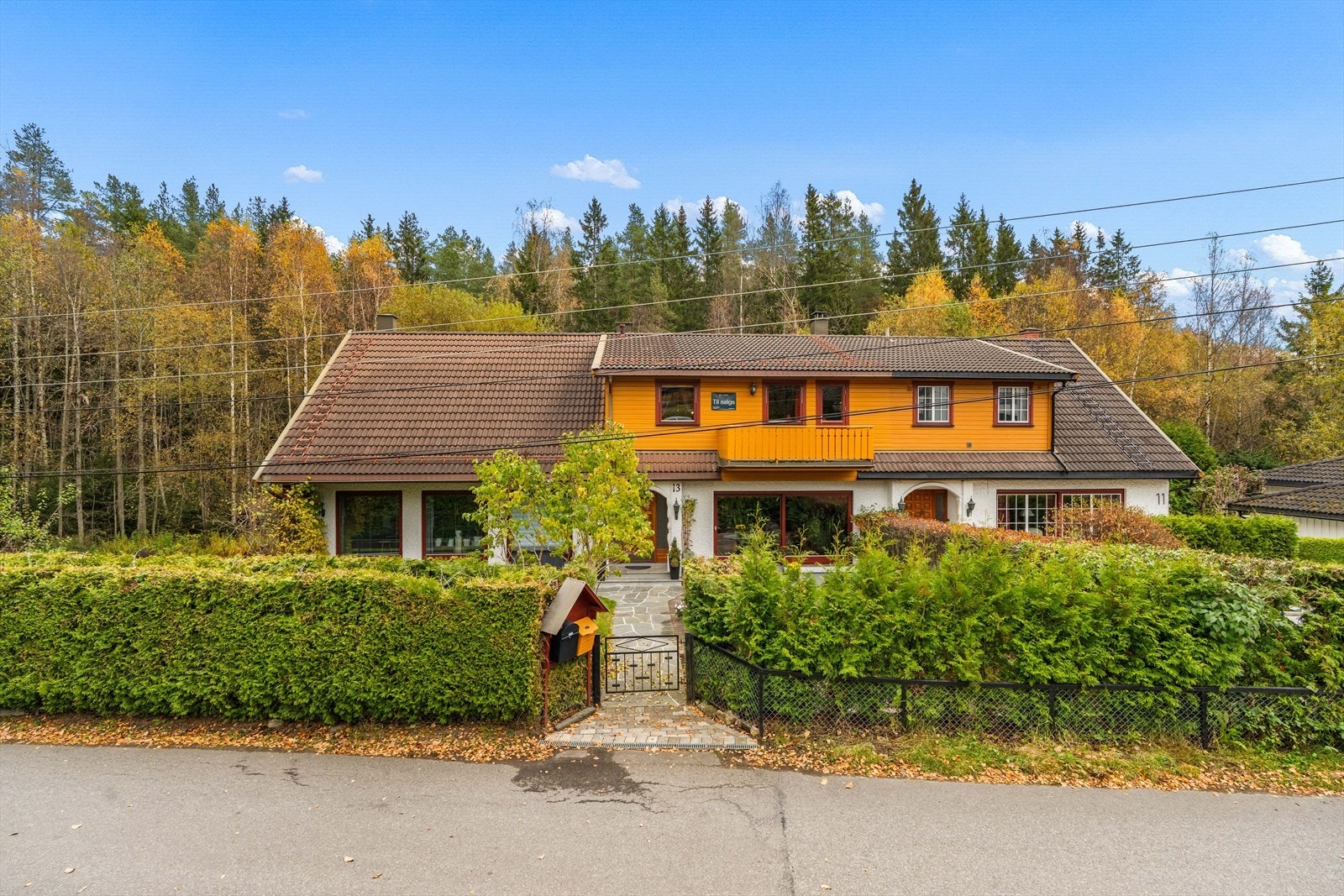 Velkommen til Bekkeveien 13, presentert av Silje Hanevik Eia i Nordvik Bolig! Foto: Stefan Borup Galleribilde