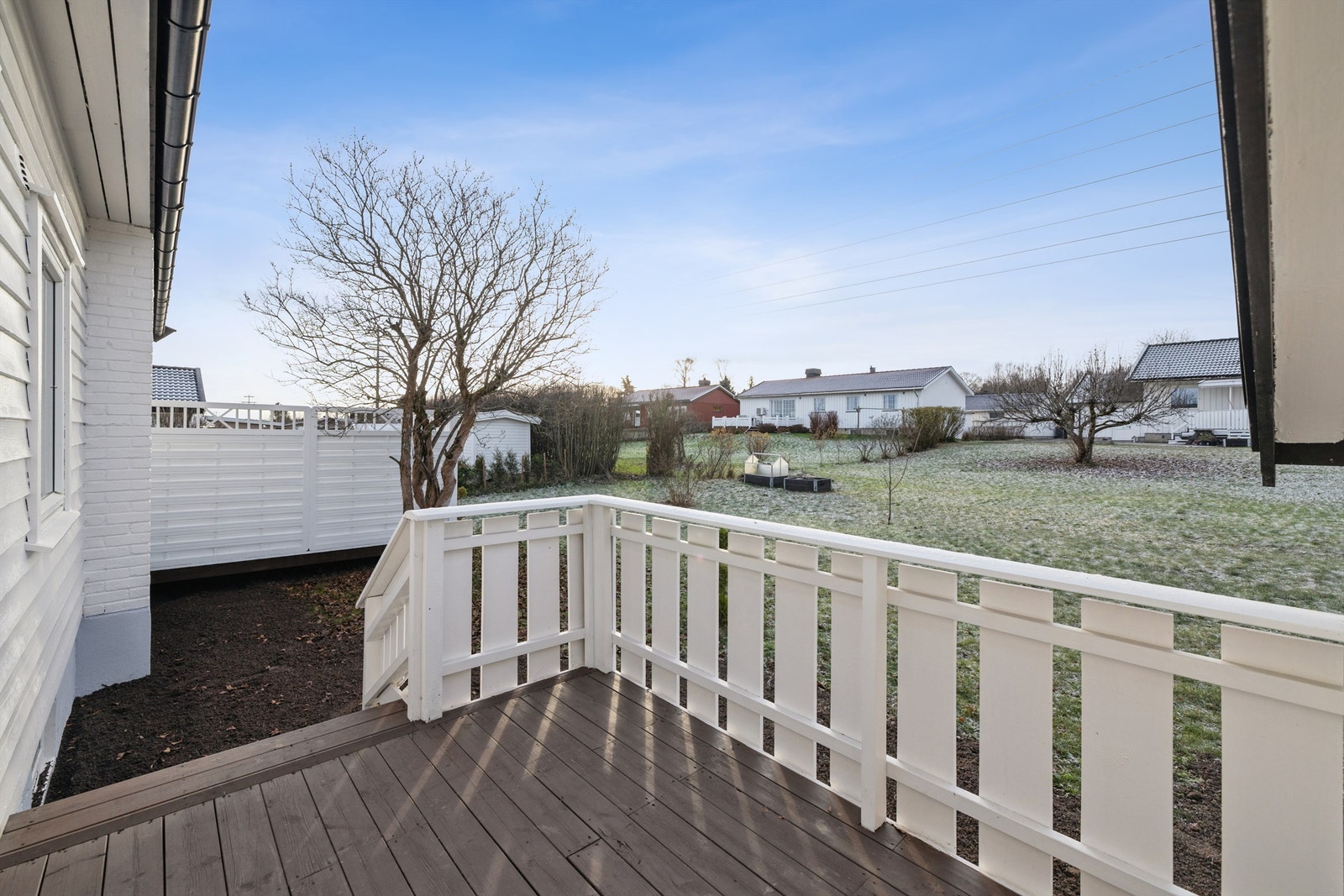 Fra ett av soverommene er det utgang til en egen, privat terrasse på 6 m². Galleribilde