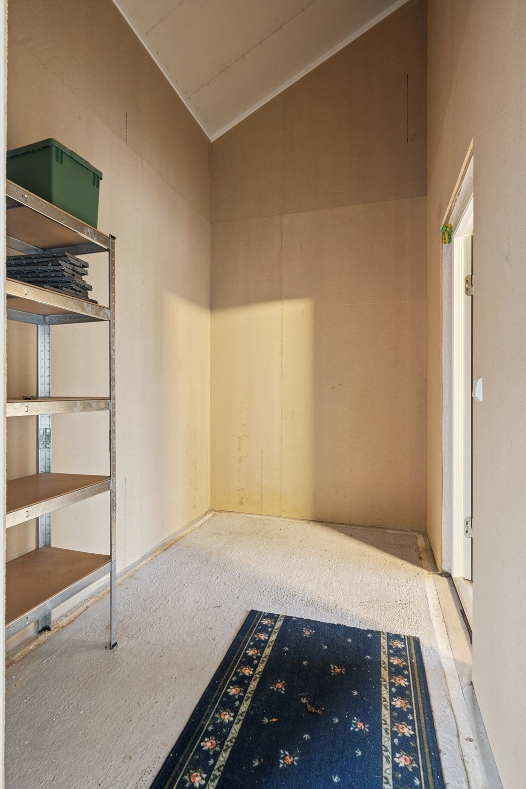 Utvendig bod. Galleribilde