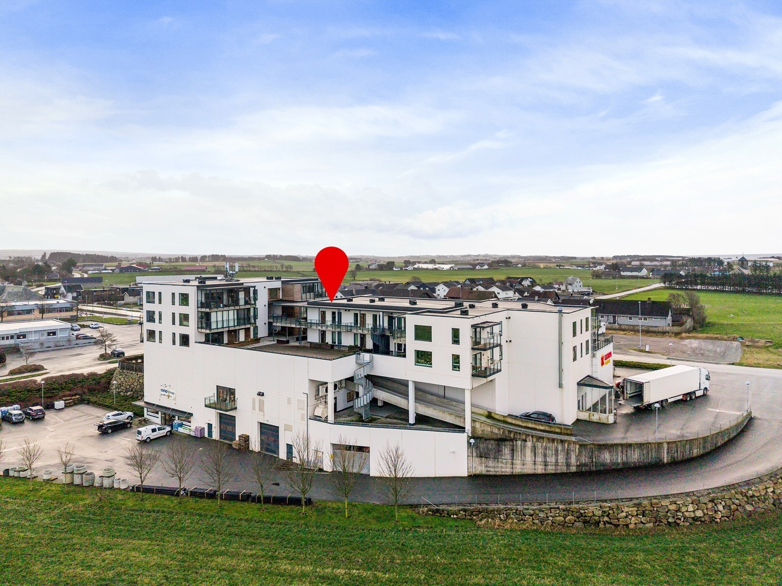 Lettstelt og arealeffektiv leilighet i 4 etasje, med smarte løsninger. Galleribilde