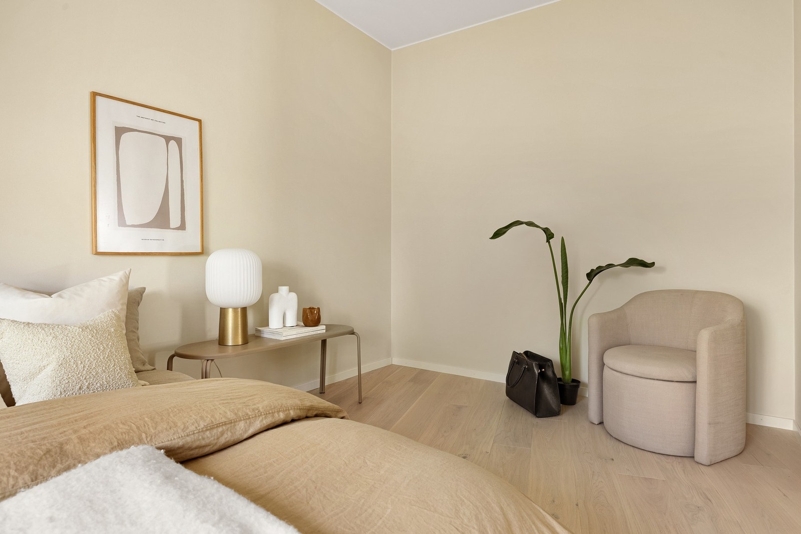 Her er det også god plass til garderobeskap for oppbevaring. Galleribilde