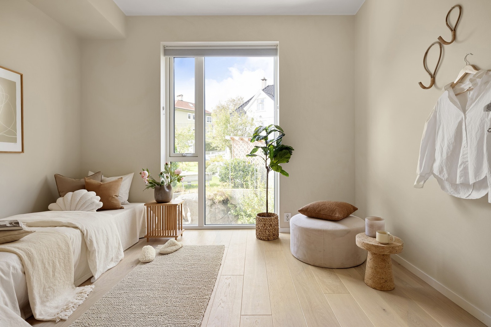 Her er det også plass til seng, nattbord og garderobe. Galleribilde