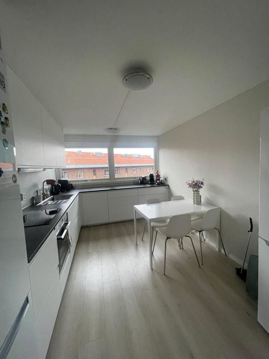 Nytt kjøkken sommer 2024 Galleribilde