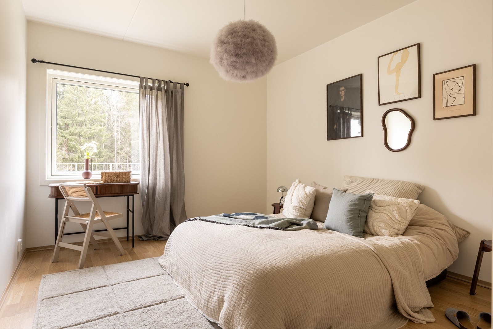 Begge soverommene er av god størrelse som enkelt kan innredes. Galleribilde