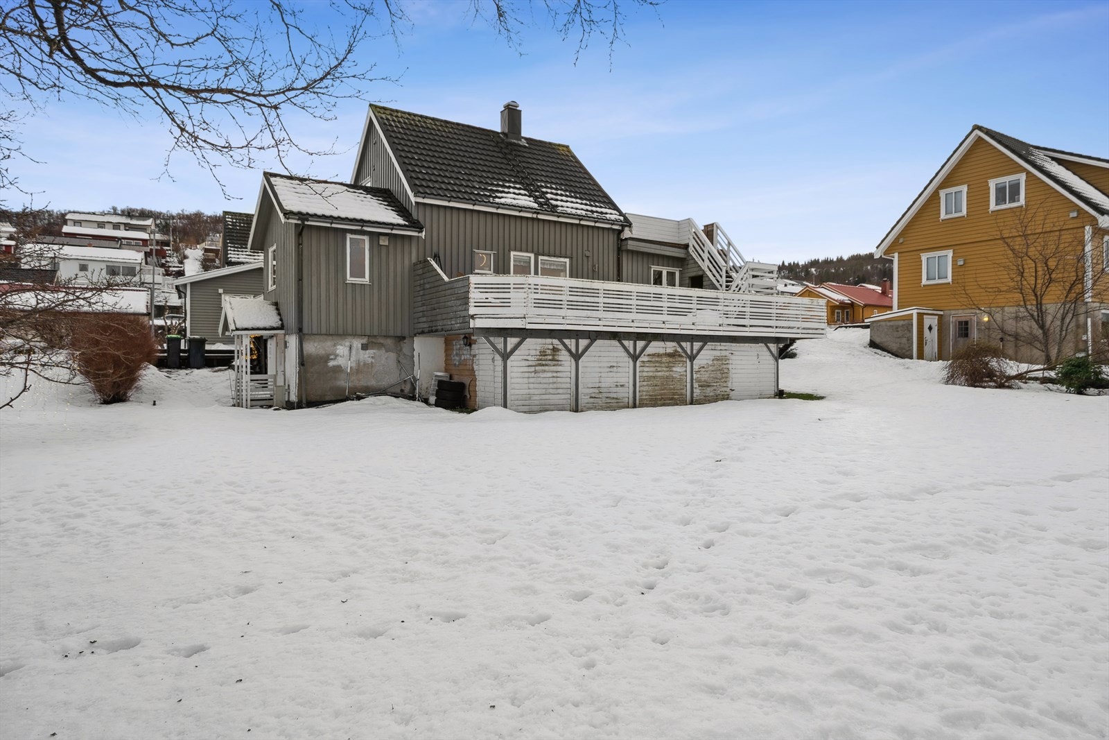 Hagen er av god størrelse og man har også store terrasse områder Galleribilde