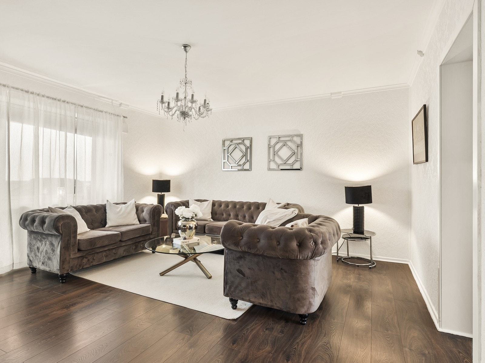 Boligen er vesentlig oppgradert de senere år, med blant annet et kjøkken fra 2016, samt vinduer og balkong fra 2012. Galleribilde