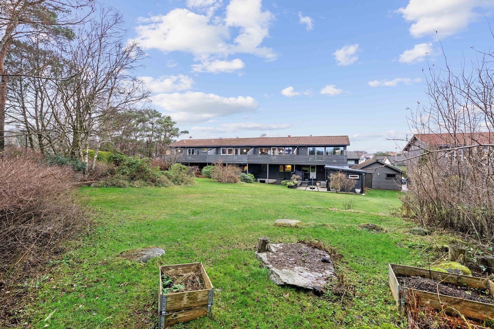 Felles hage i realsameie. Galleribilde