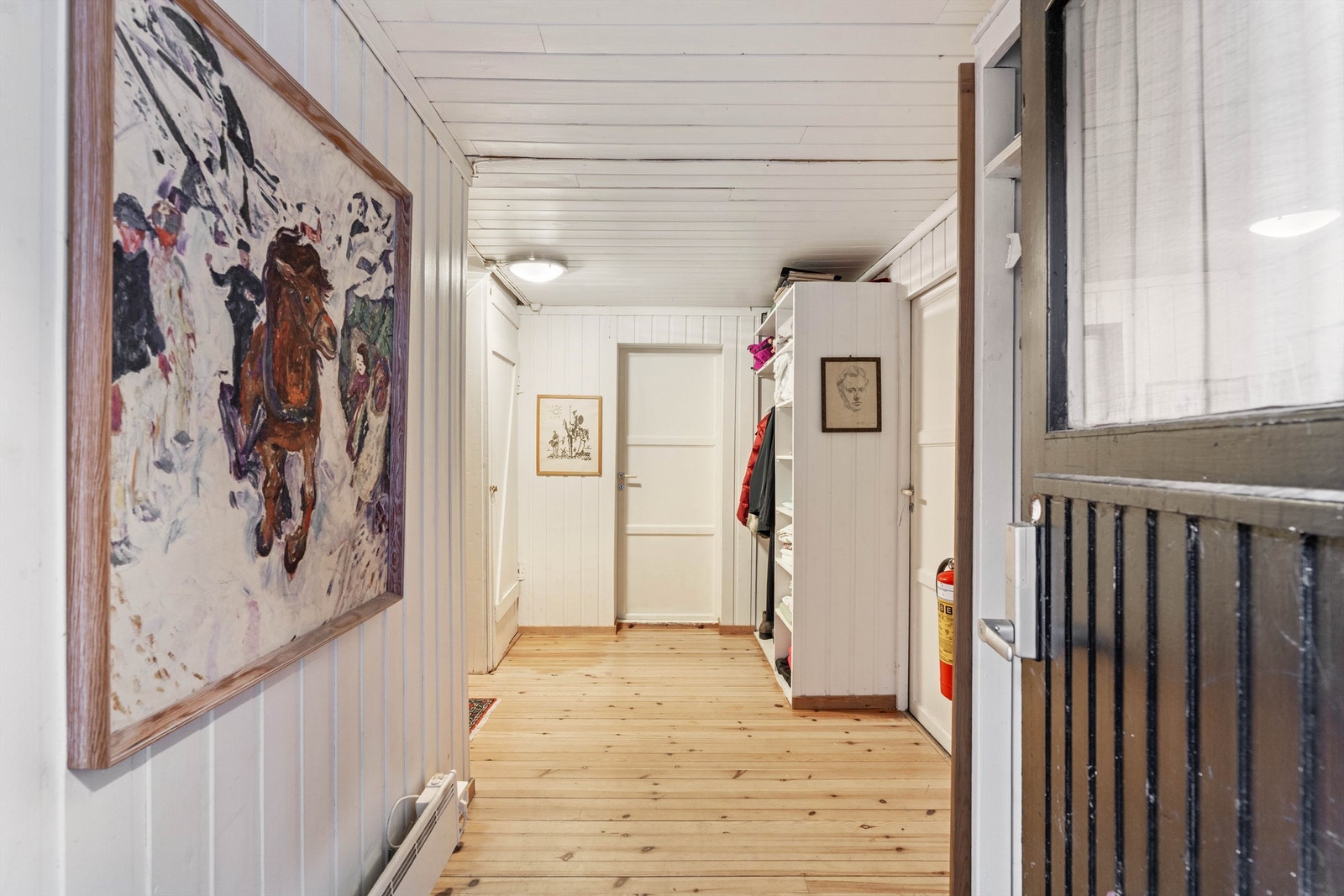 Entré/gang. Galleribilde