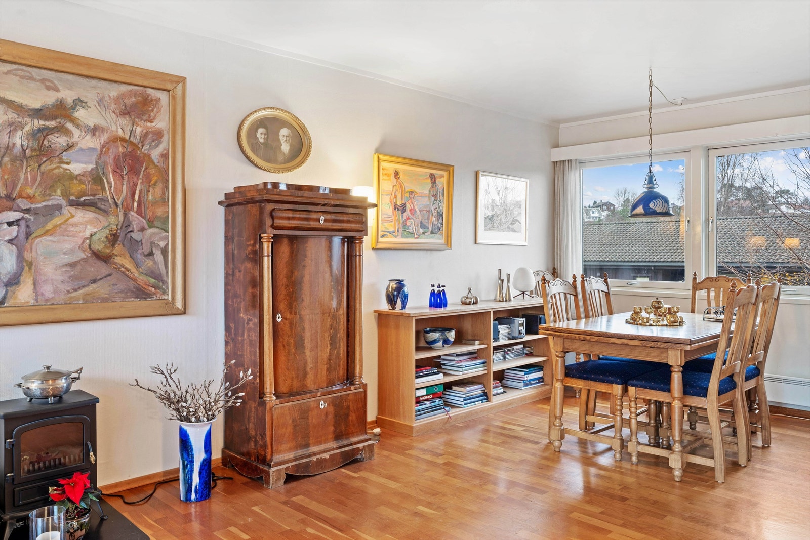 Spiseplass. Galleribilde