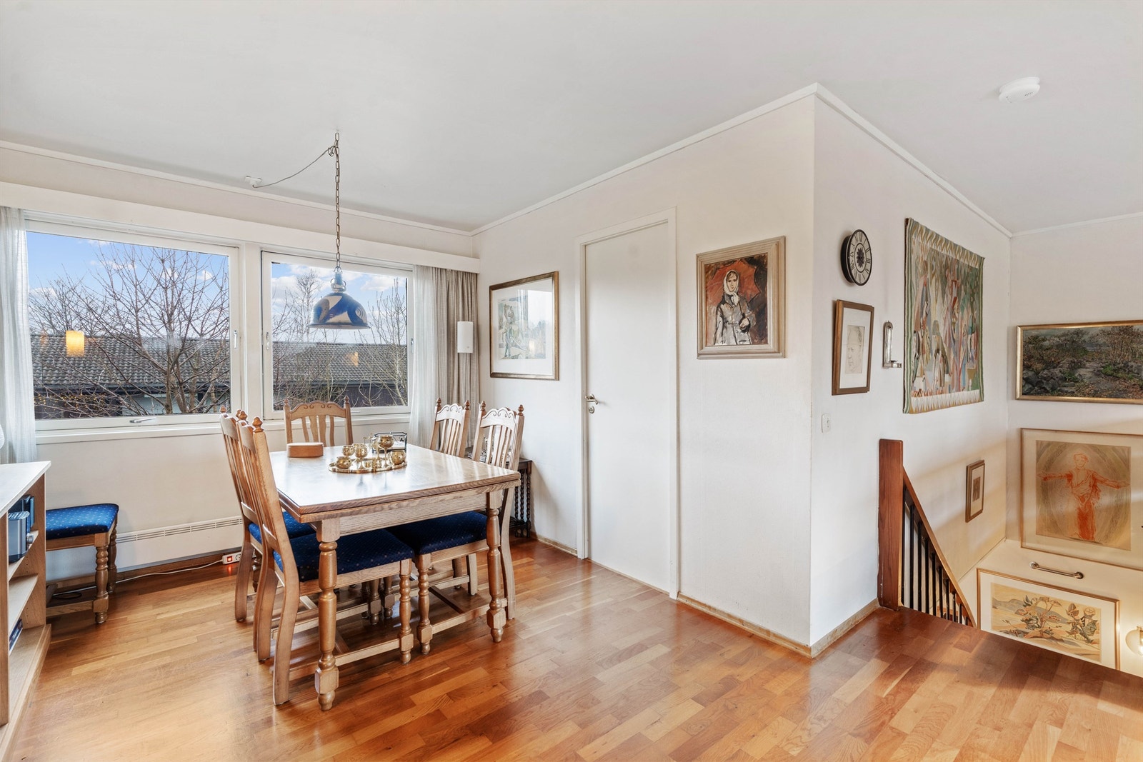 Spiseplass. Galleribilde