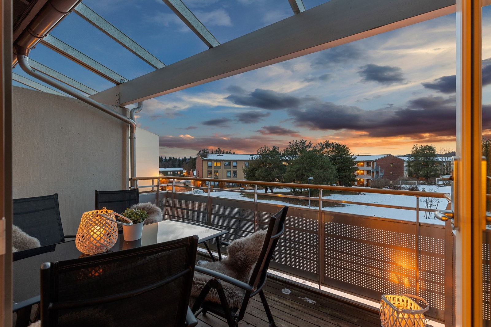 Velkommen til Rødstilkvegen 20C, presentert av Johannes Tømmerås! Galleribilde