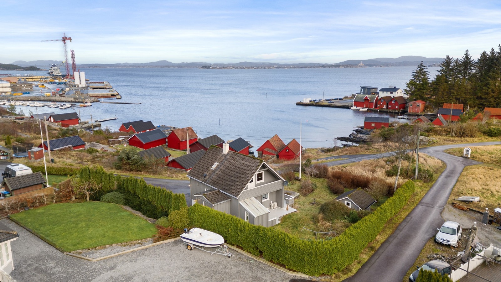 Vassvikvegen 70 presenteres av Privatmegleren v/ Nikolai Tisthamar. Fotograf: Andreas Roksvåg! Galleribilde