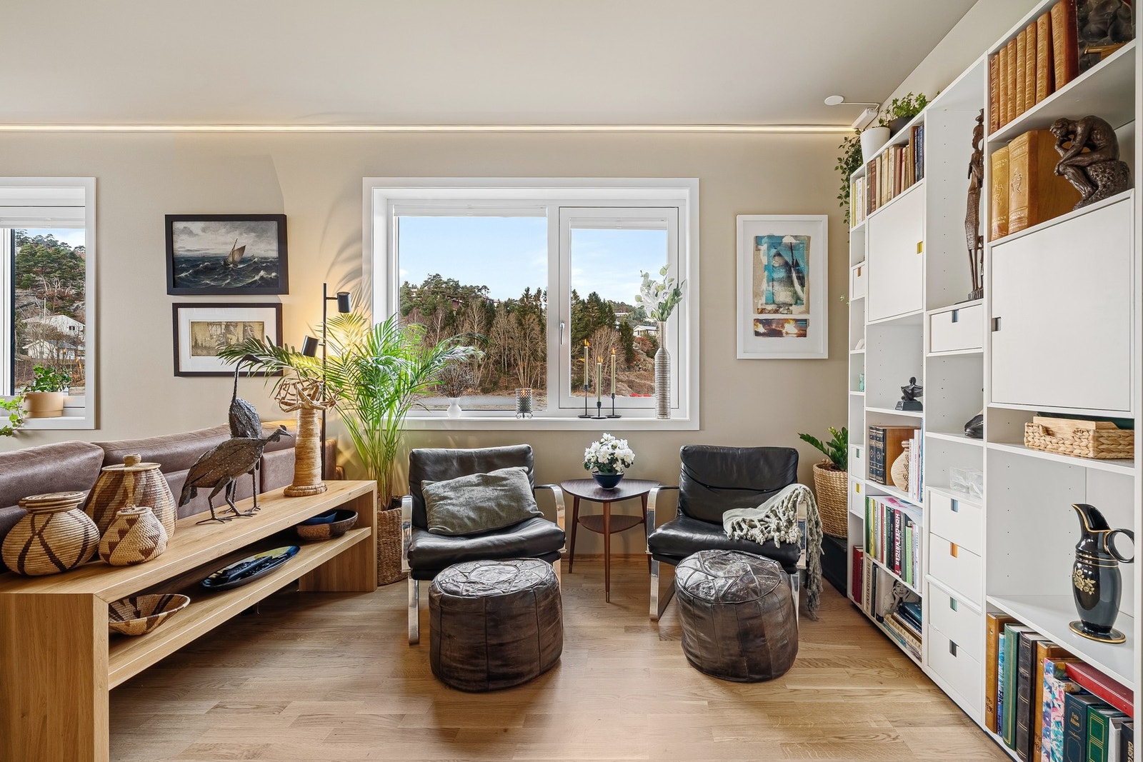 Del av stuen Galleribilde