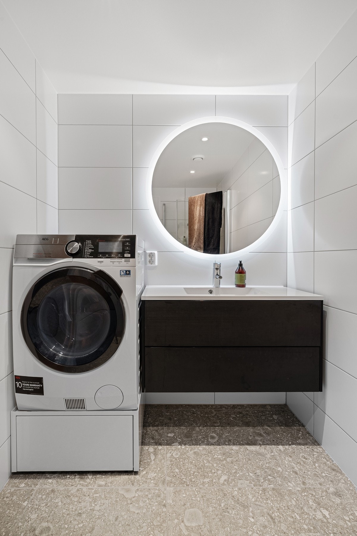 Opplegg til vaskemaskin på badet Galleribilde