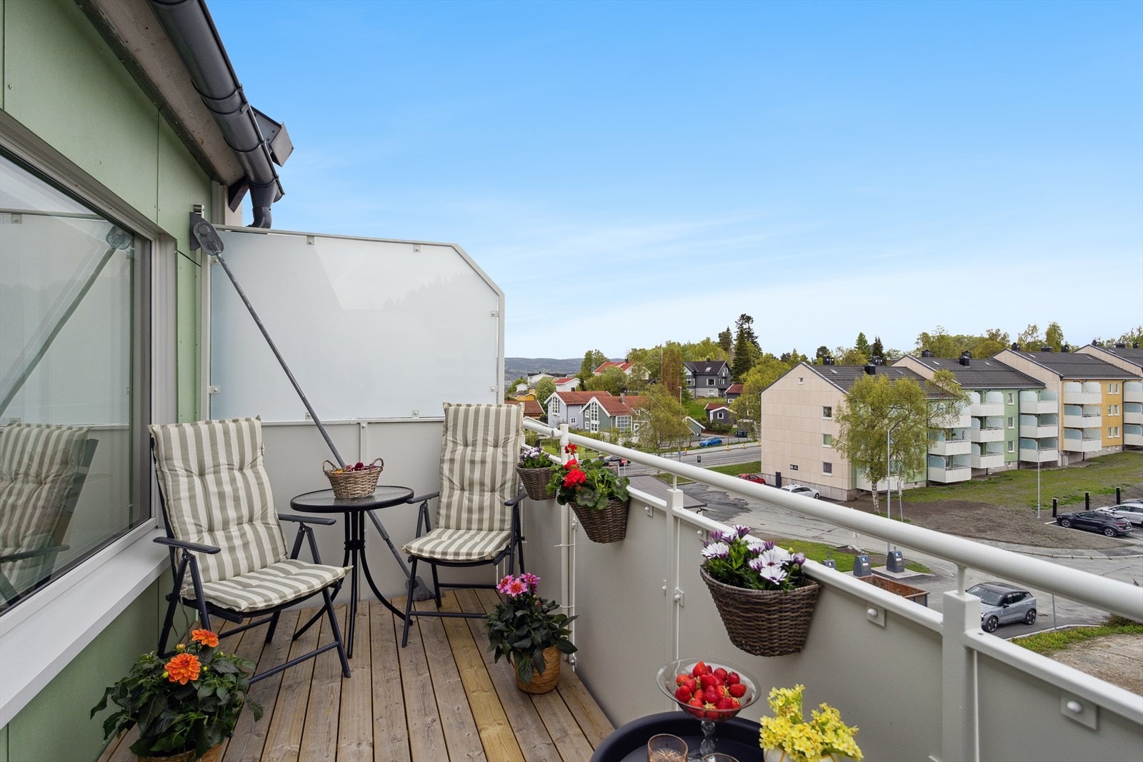 Leiligheten har en fantastisk balkong uten innsyn. Galleribilde