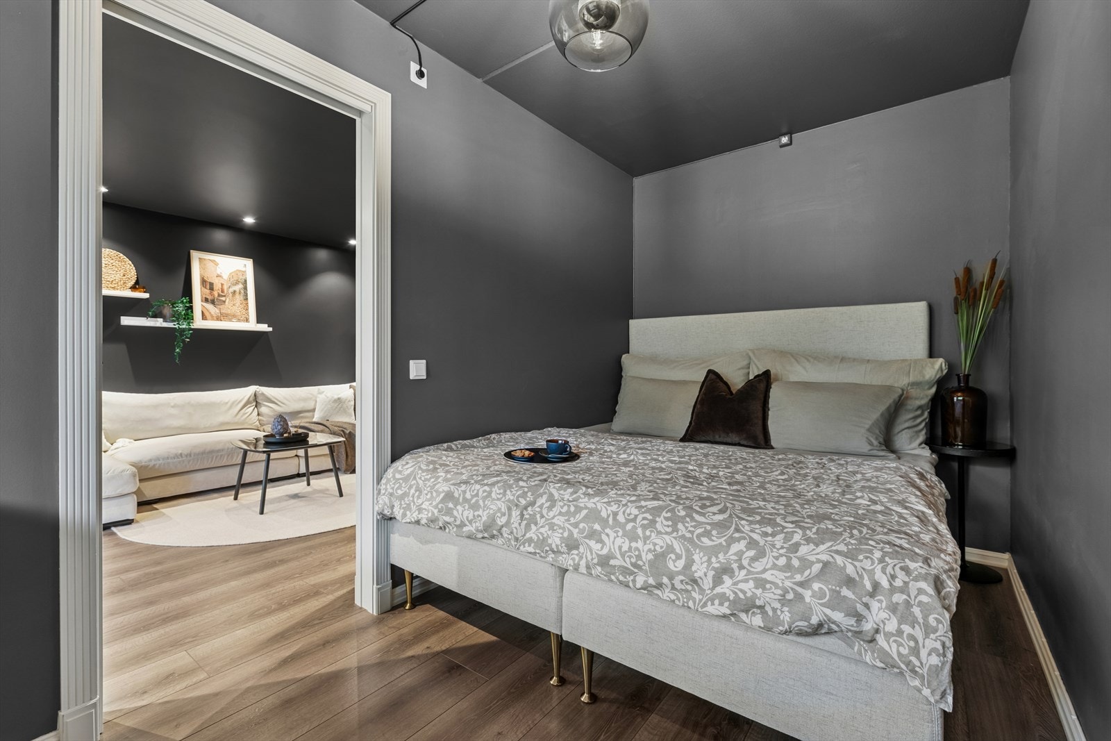 Soverommer har adkomst fra stuen og gode lysforhold. Galleribilde