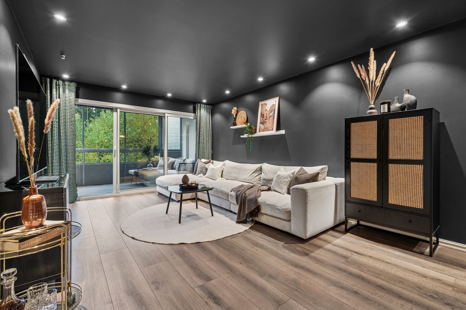 Velkommen til Riihimækiveien 49 v/Camilla Stensløkken, DNB Eiendom Galleribilde