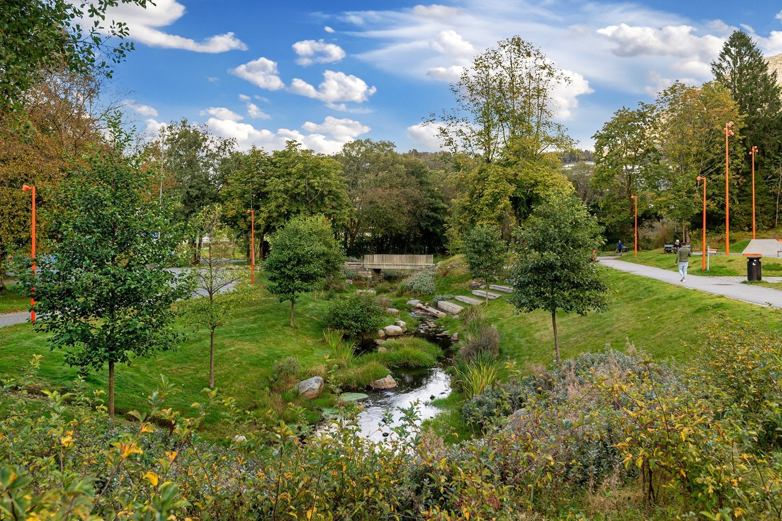 - Nydelige opparbeidede områder like ved blokken - Galleribilde