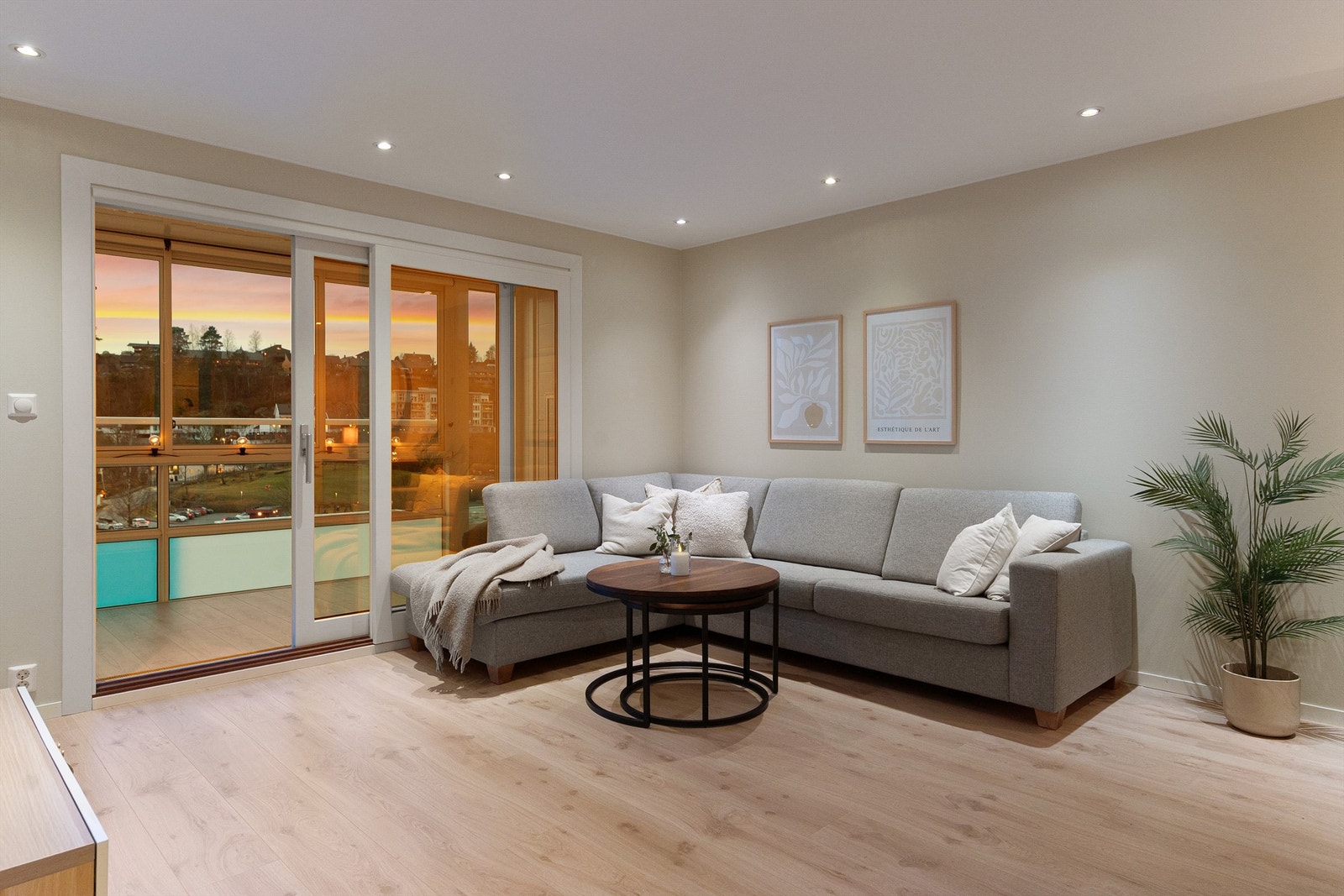 - Kveldsstemning i stuen - Galleribilde