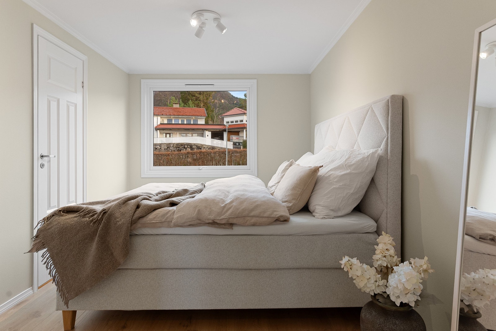 - Hovedsoverommet har en god størrelse - Galleribilde