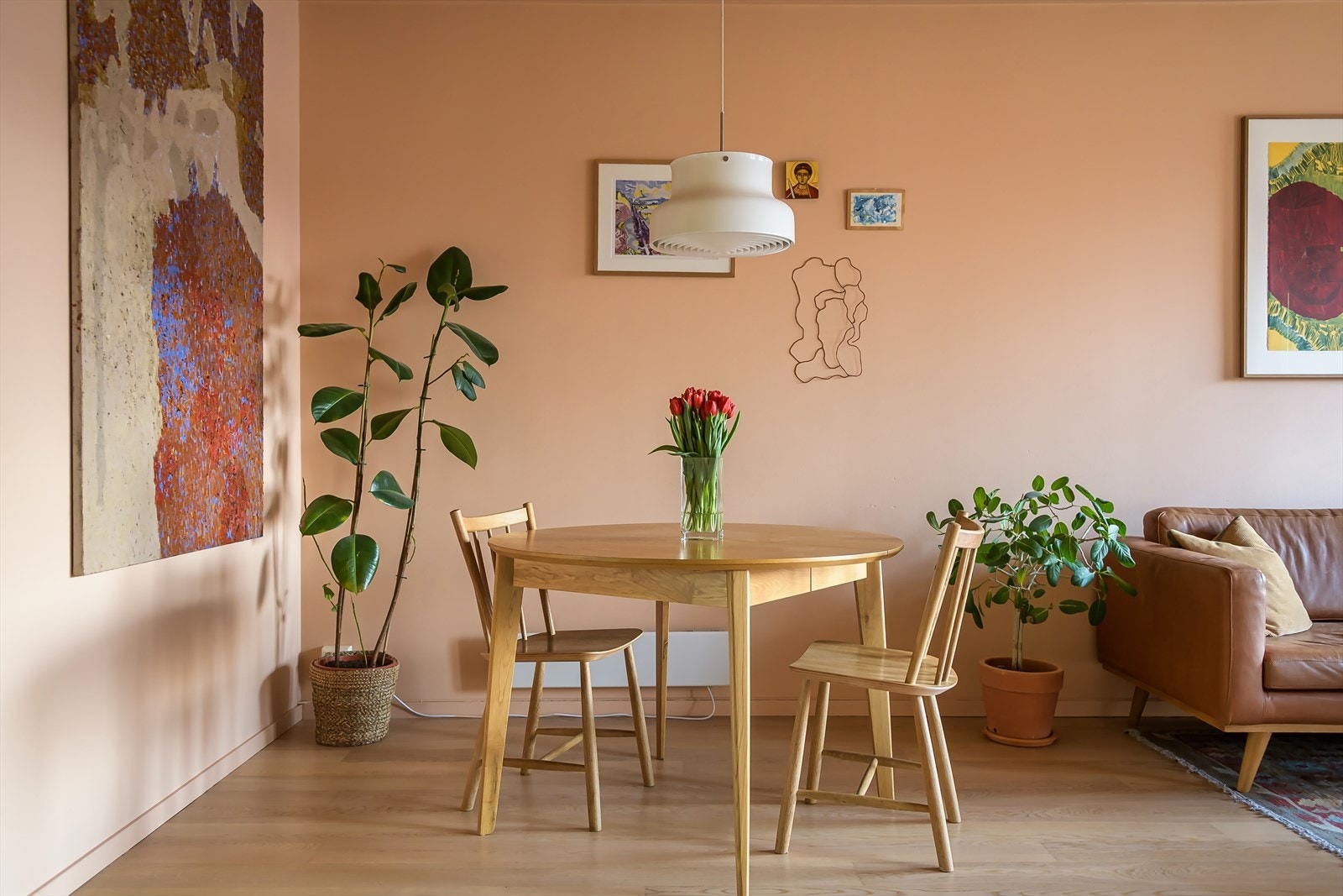 Koselig spiseplass. Galleribilde