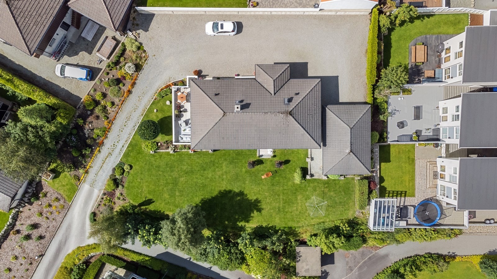 Stor og romslig tomt. Galleribilde