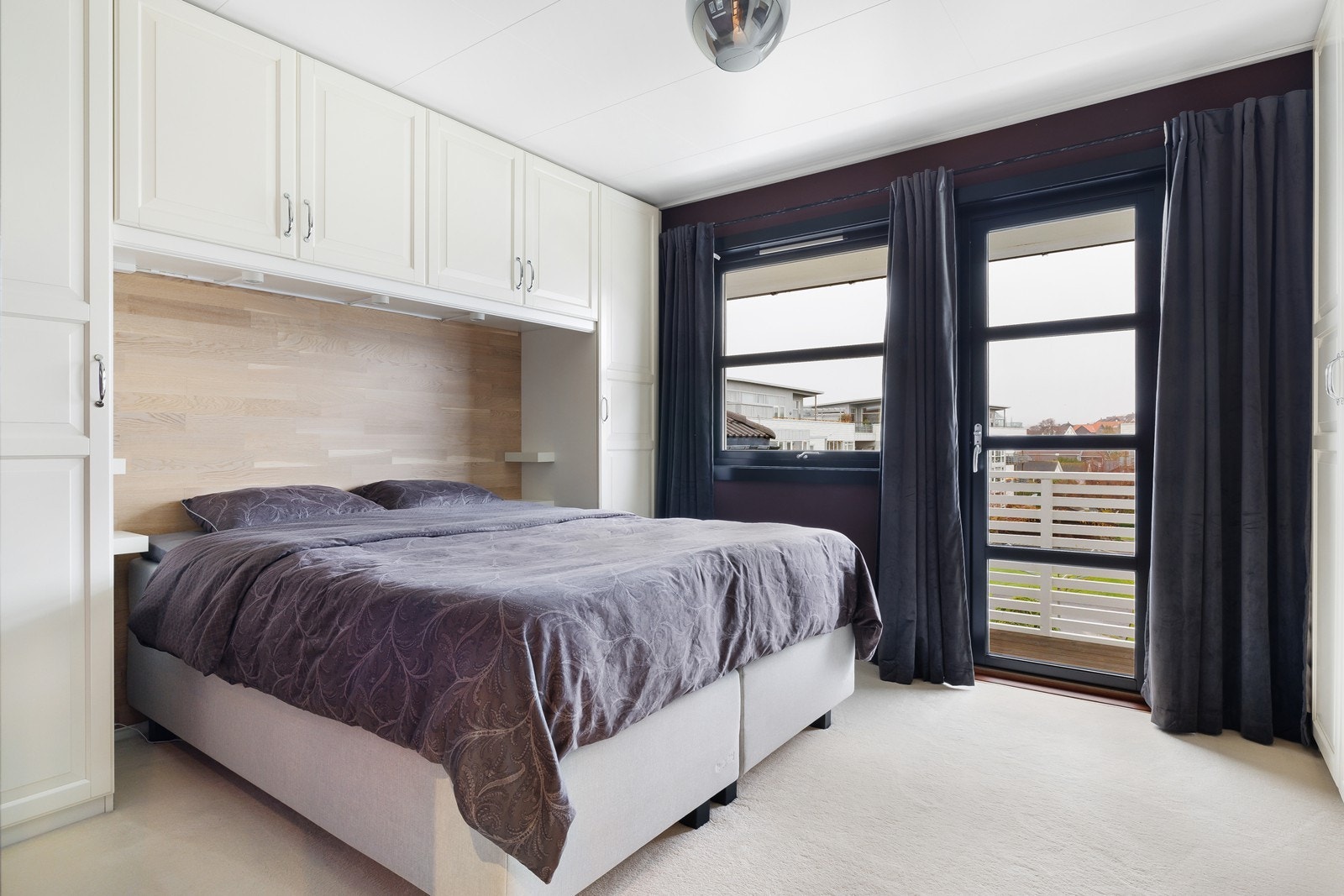 Hovedsoverom med god plass til garderobeskap. Galleribilde