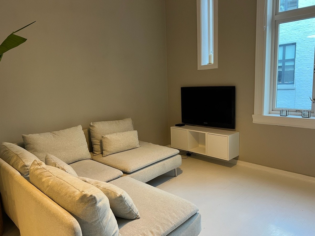 Sofagruppe med TV-krok Galleribilde