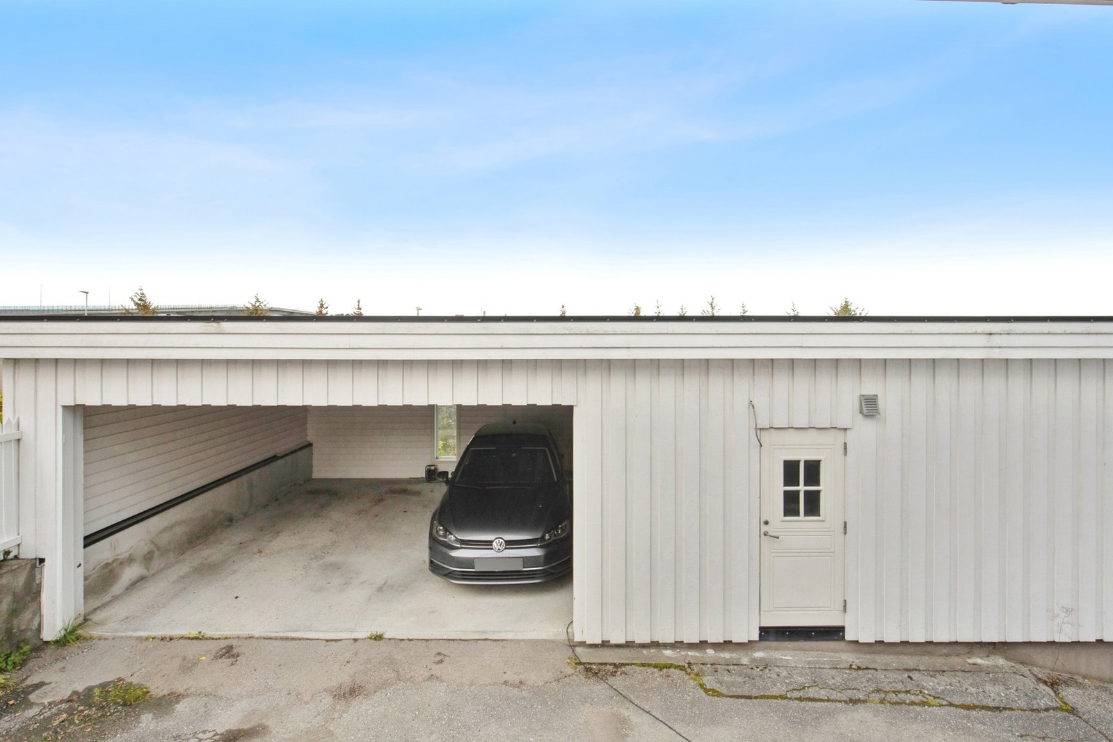 Seksjonen har 1 parkeringsplass i garasje Galleribilde