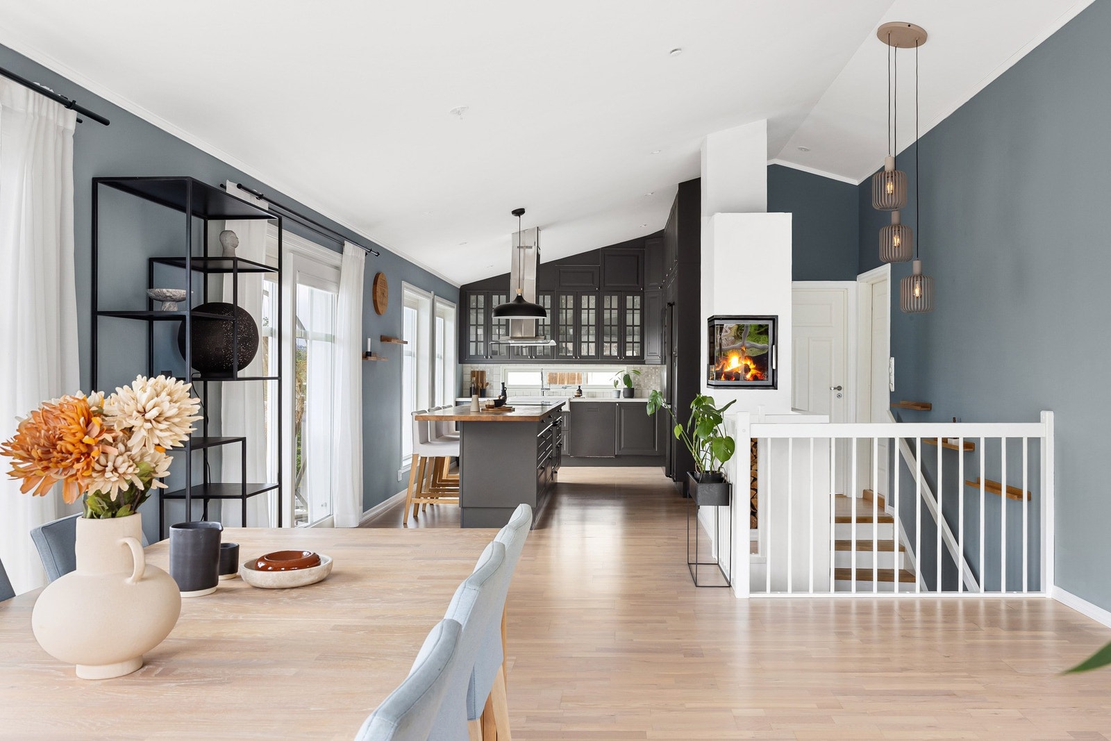 Vi beveger oss videre til kjøkkenet. Galleribilde