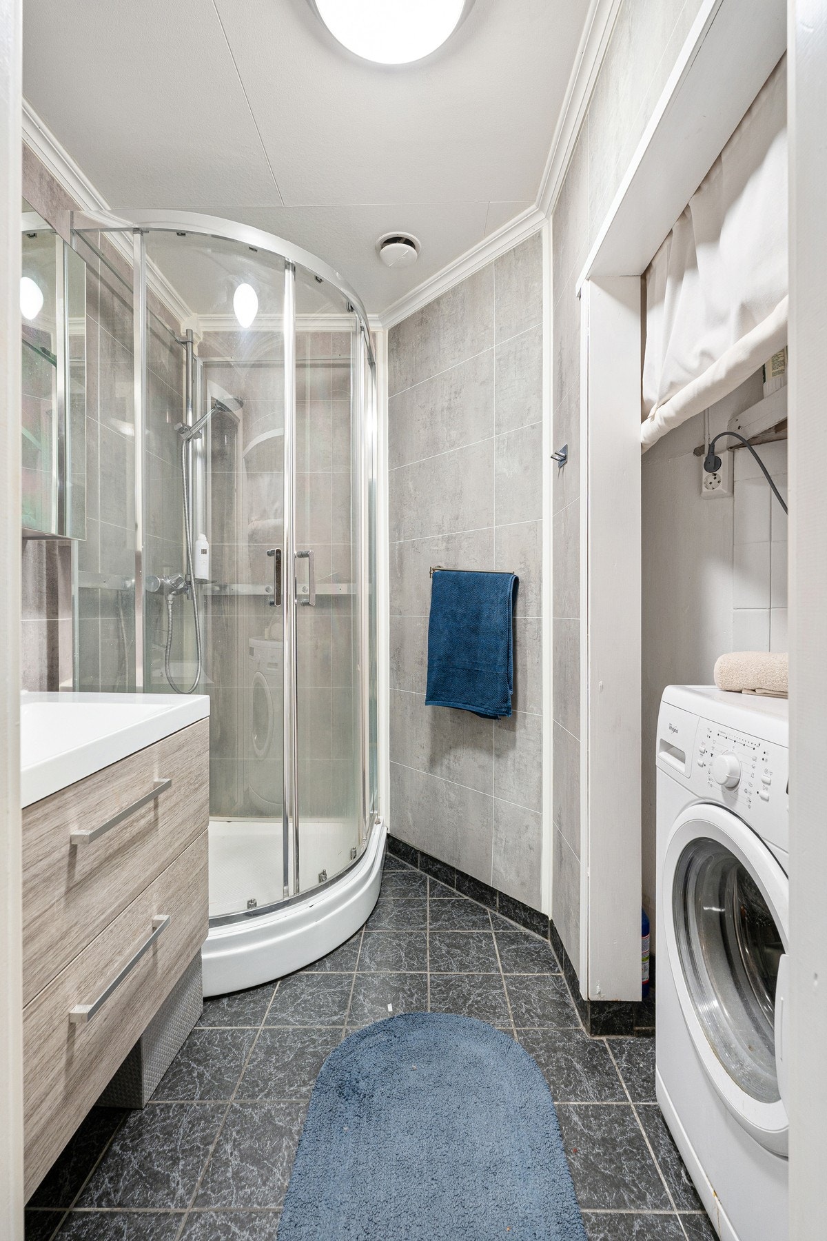 Opplegg for vaskemaskin. Galleribilde